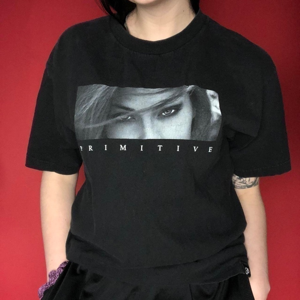 Black tee with a panel of a girls eyes 🤍🖤​​​​​​​​​​​​​​​​​​​​​​​​